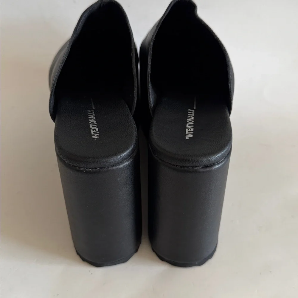 Intentionally Blank Black Kim Flatform Heel Chunky Platform Mules size 39 EU